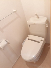 シンプルで使いやすいトイレです