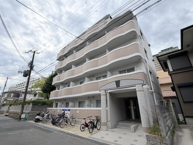 シェレナ六甲の外観