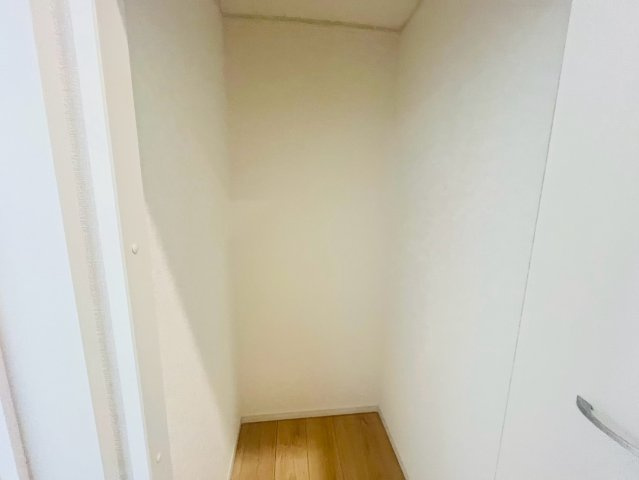 ♥♥うるま市勝連南風原第６－2号棟（全２棟）の洋室