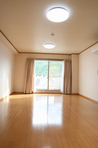 グラン藍場浜の居間・リビング