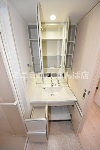 プレサンス難波セレクト