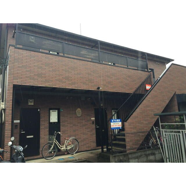 相模原市緑区元橋本町のアパートの外観