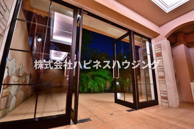 インシュランスビルⅥ大山台のロビー