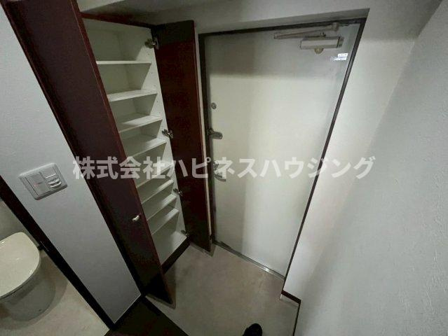 インシュランスビルⅥ大山台の玄関