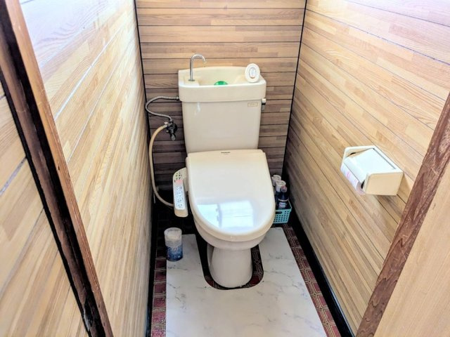 狭山市広瀬東　中古戸建てのトイレ|ゆったりとした空間のトイレです
