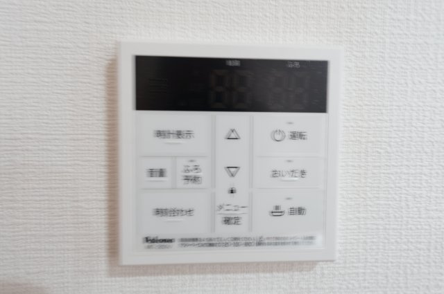 【横浜市中区本牧町1丁目218-5全3棟新築戸建て】★仲介手数料無料★（大鳥小学校・本牧中学校）の発電・温水設備