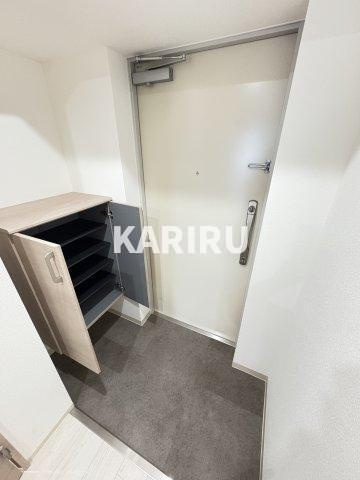 ＡＮＤ　ＴＥＲＲＡＣＥ　文の里の玄関