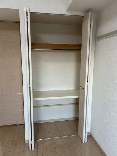 プレサンス新栄デコールの収納