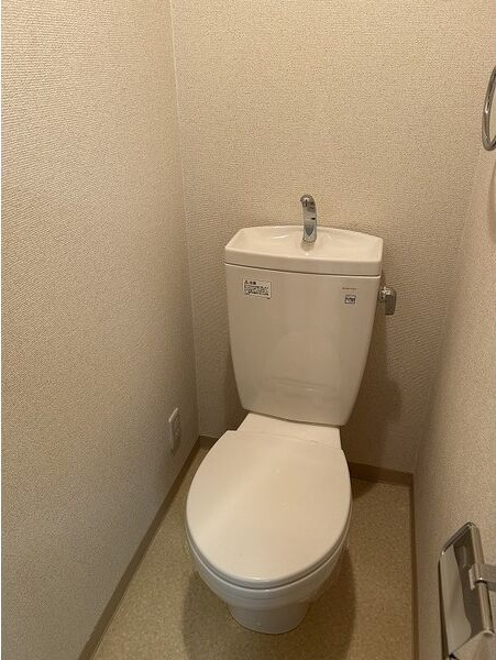 プレサンス新栄デコールのトイレ