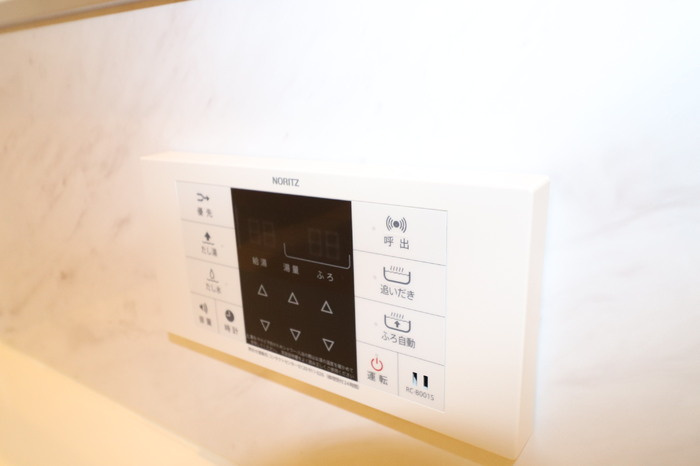 エーデル