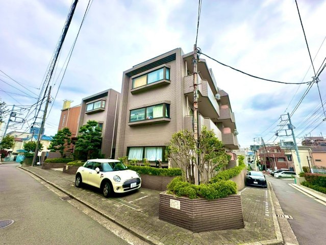 トーク御所山の外観|帰宅するたびに愛着が深まる、存在感のある外観デザイン。