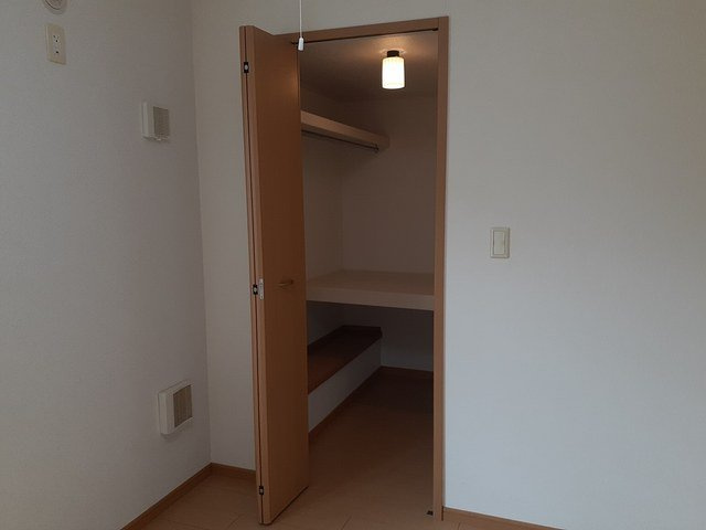 プロヴァンス木田　Ｂの収納|便利な収納スペースです