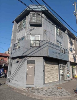 大阪市淀川区東三国１丁目の店舗一部の外観