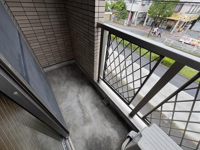 八王子市めじろ台３丁目の賃貸マンションのバルコニー