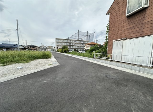 【外観】 | 志木市中宗岡1丁目　建築条件無売地　全26区画　(丸井志木店) | 販売現地／2026年3月6日撮影
新しい街並みが形成される、全26区画の大型開発分譲地。