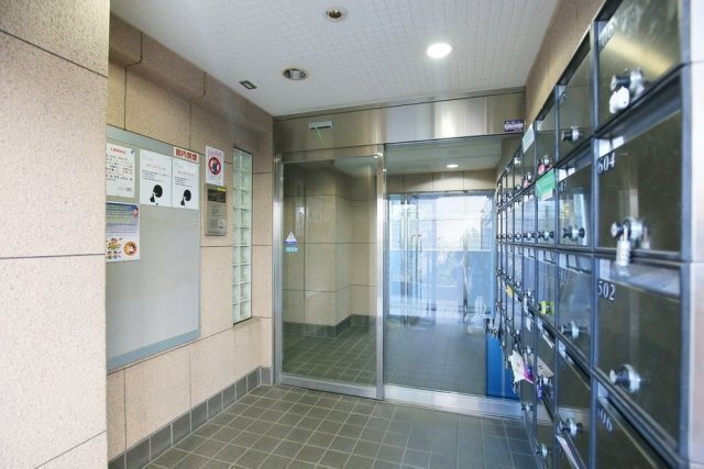 スカイコート文京小石川のエントランス