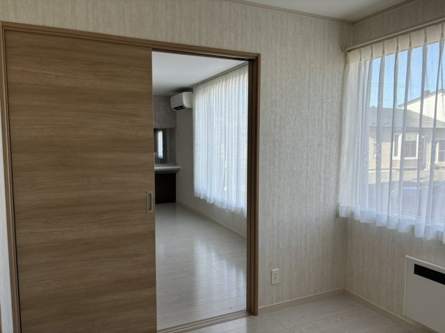 未入居戸建　西富町三丁目の洋室|スタンダードな洋室です