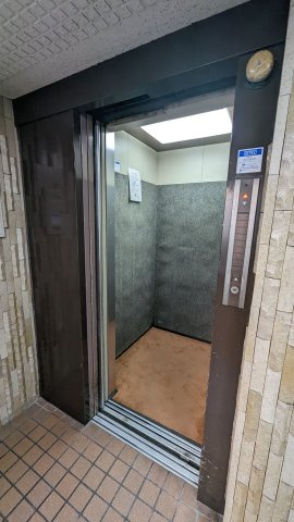 サンシティ博多Ⅱ　東住吉小学校区のロビー|サンシティ博多Ⅱ