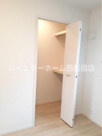 市川市若宮２丁目のアパートの収納