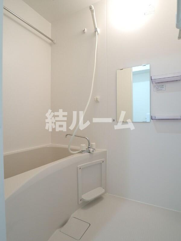 川口市芝４丁目のアパートの浴室