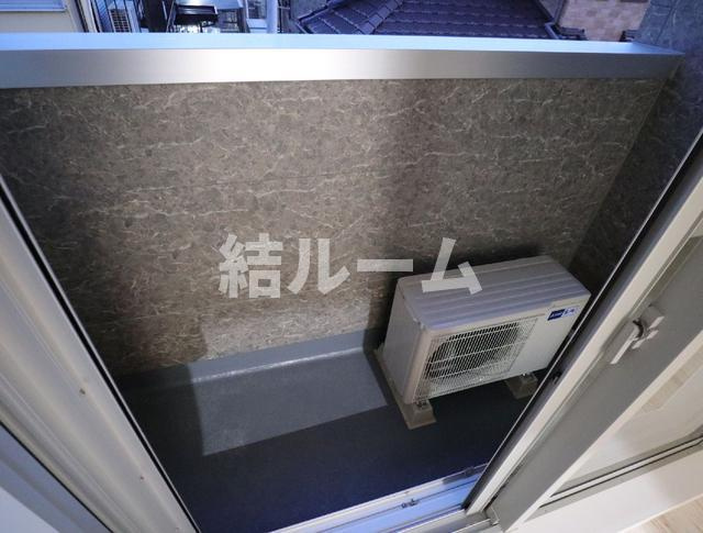 川口市芝４丁目のアパートのバルコニー