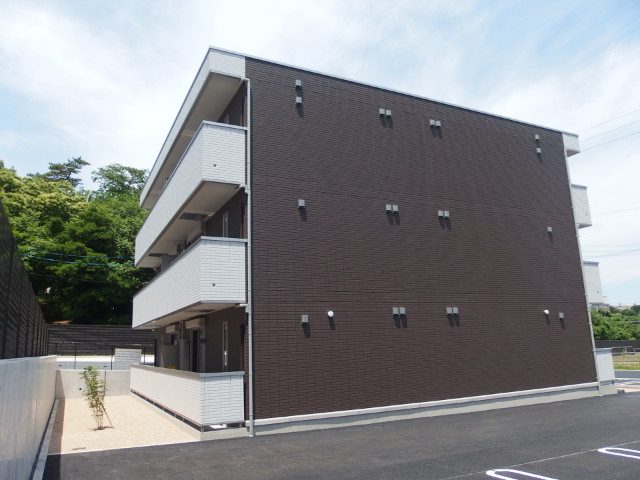 つむぎテラシア弐番館の外観