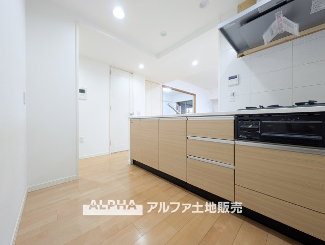 ヴェレーナ青梅新町のキッチン|【Life without end】
◆心地よさを求めて◆終わりのない暮らしづくりはキッチンから始まる。食事は暮らしの中でとても重要。お洒落なキッチンを使用すれば空間の居心地良さが変わる。