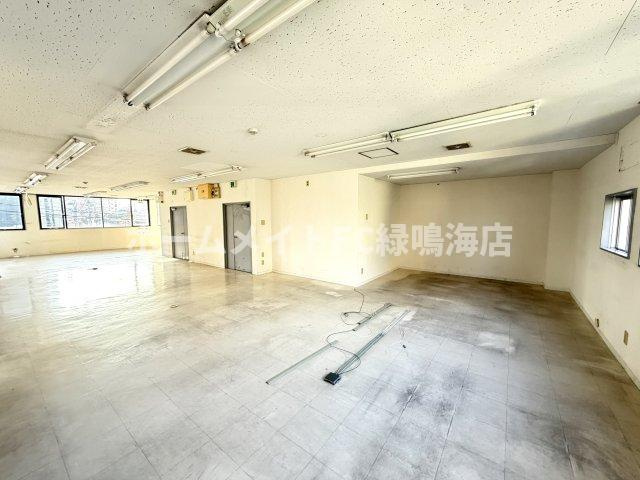 トモエビルの内装
