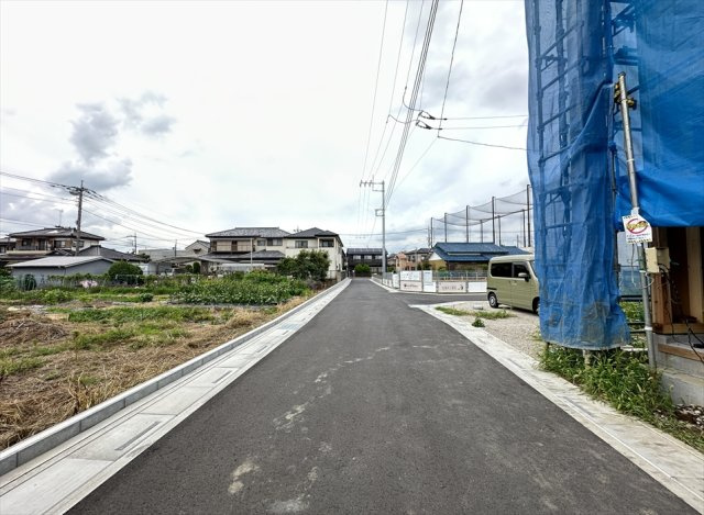 【外観】 | 志木市中宗岡1丁目　建築条件無売地　全26区画　(丸井志木店) | 販売現地／2026年3月6日撮影
スーパーや生活施設が徒歩圏内に揃う、暮らしやすいロケーション。