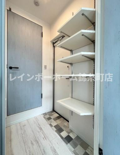 サザンロード堀切の玄関|落ち着いた玄関です
おしゃれなリビングです
同建物・別間取り