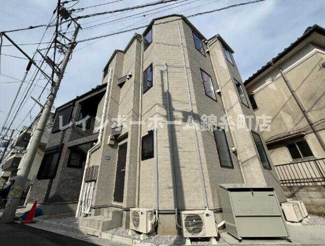 サザンロード堀切の外観|外はこのようになっています
おしゃれなリビングです
同建物・別間取り