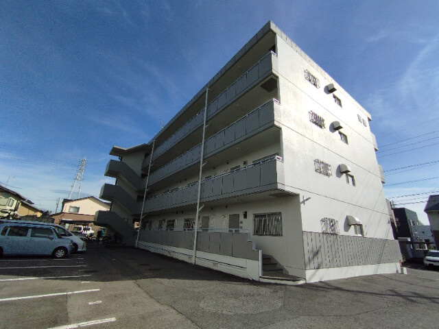マンション稲穂の外観