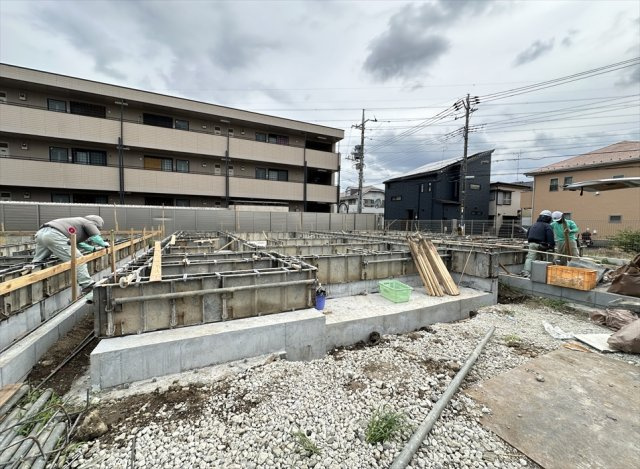 【外観】 | 志木市中宗岡1丁目　建築条件無売地　全26区画　(丸井志木店) | 販売現地／2026年3月6日撮影
全26区画の大型分譲地。新しいコミュニティが広がる街並みです。