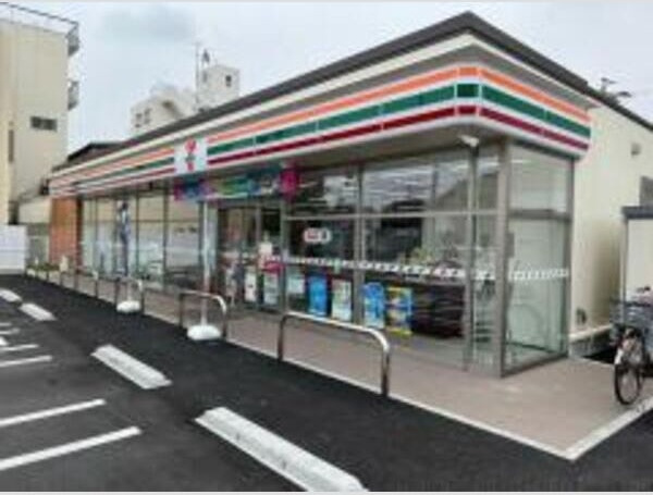 シャルマンの周辺