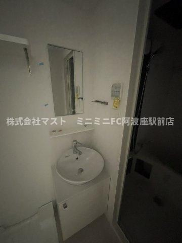 エスリード阿波座プライムコートの洗面所