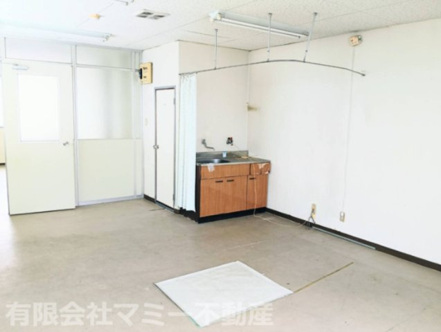 【居間・リビング】 | 津市万町店舗事務所