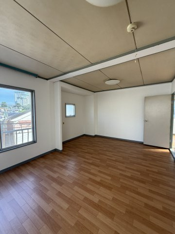 貸家　神戸市長田区長田天神町の居間・リビング