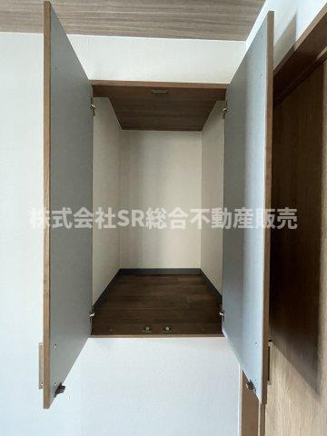 西堤本通東2丁目中古テラスハウスの収納|便利な収納スペースです