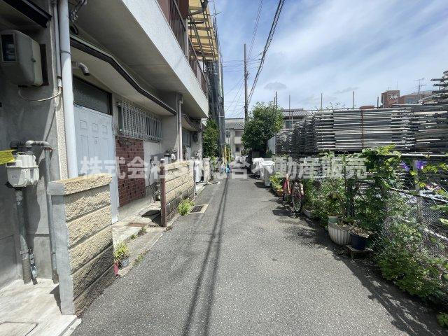 西堤本通東2丁目中古テラスハウスの前面道路含む現地写真|前面道路含む現地写真です