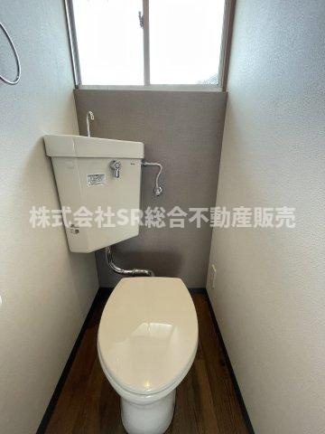 西堤本通東2丁目中古テラスハウスのトイレ|シンプルで使いやすいトイレです