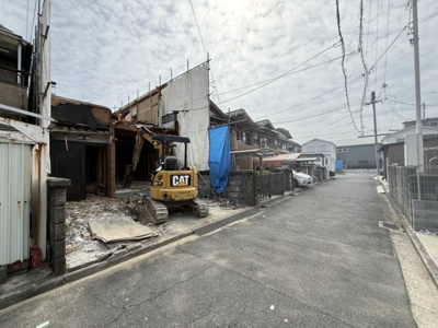 【前面道路含む現地写真】 | 【プレイワーク式内町】旭小まで歩9分・建築条件なし・更地渡し | 前面道路含む現地写真です