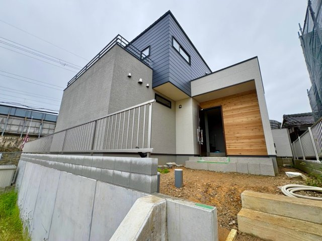 草津市追分5丁目　新築戸建ての外観