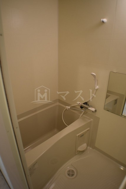 グランパシフィック北新町の浴室