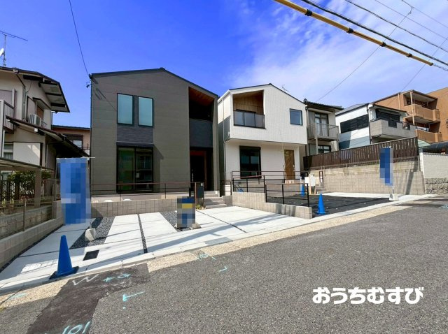 名東区宝が丘2期(全2棟)の前面道路含む現地写真