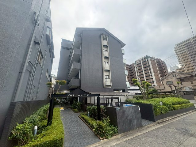 吹田市江坂町１丁目の賃貸マンションの外観