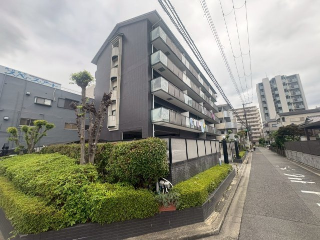 吹田市江坂町１丁目の賃貸マンションの外観