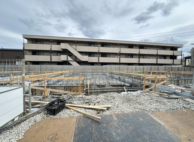 【外観】 | 志木市中宗岡1丁目　新築一戸建住宅　全26棟　(丸井志木店) | 販売現地／2026年8月17日撮影　
住宅性能表示制度において6項目のMAX等級を取得！BELS認定の省エネ住宅です。