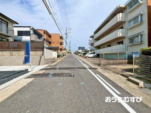 名東区宝が丘2期(全2棟)の前面道路含む現地写真