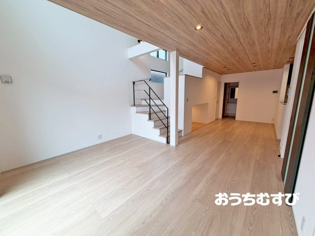 名東区宝が丘2期(全2棟)の居間・リビング