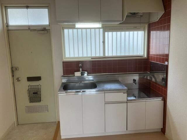 横浜市戸塚区原宿１丁目のアパートのキッチン